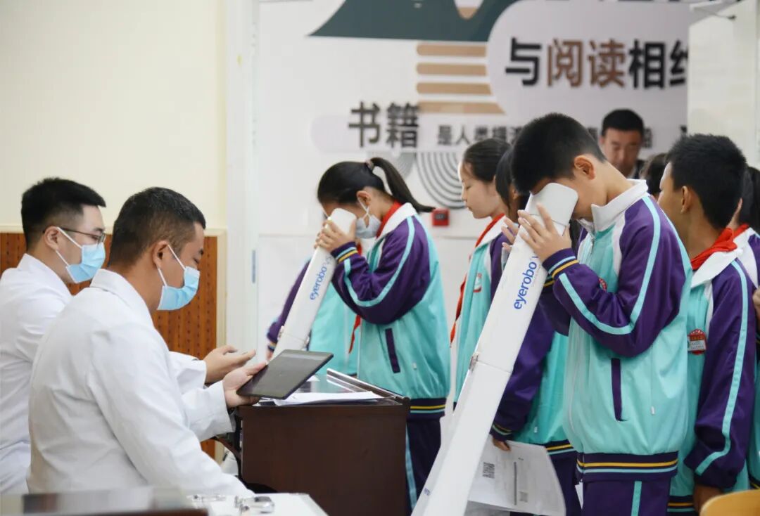 国际认可！辽宁何氏医学院专家参编 IAPB 近视防控权威报告