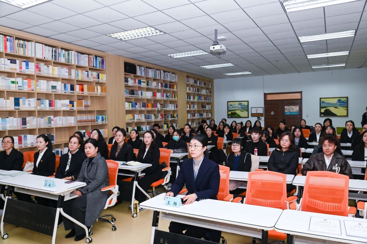 新知·新行·新程——青年教师“教学进阶”计划二期班圆满结业，三期班正式启航！